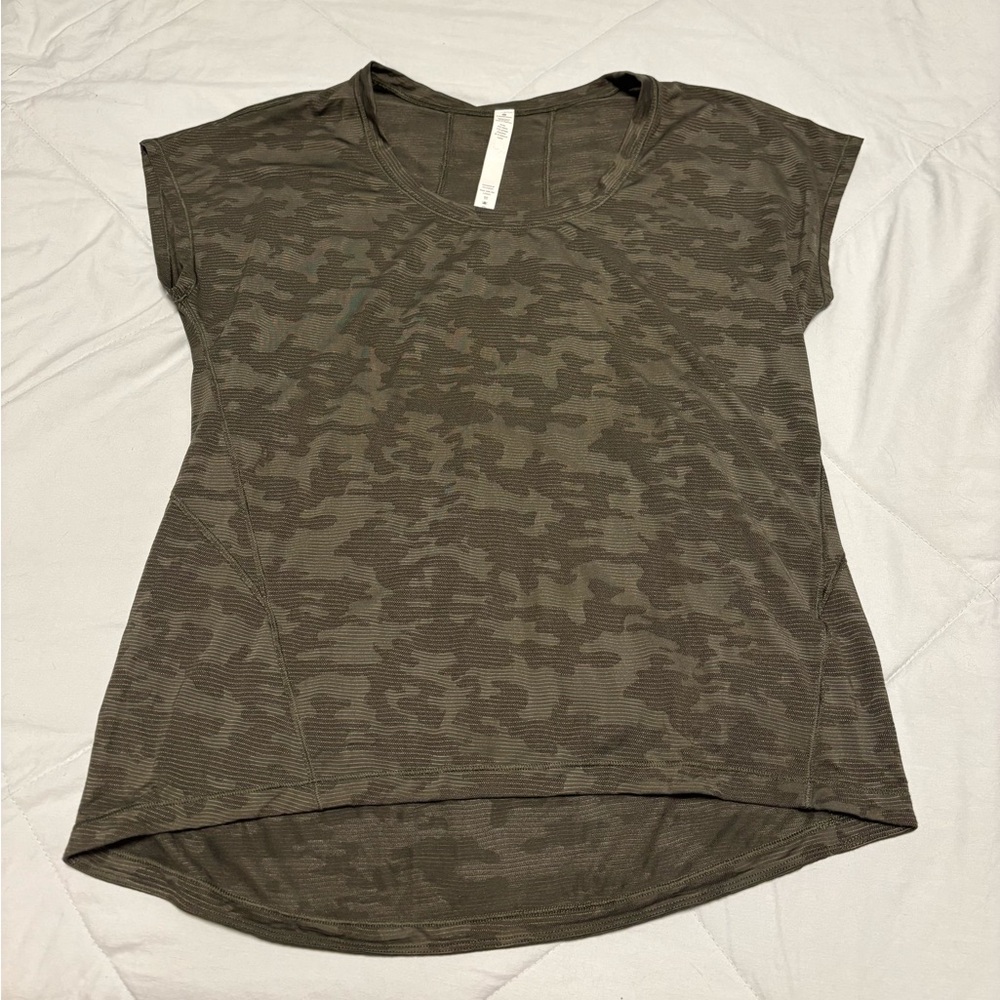 Lululemon Top- green camo mesh size 6